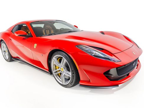 Certified 2023 Ferrari 812 GTS RWD image 11