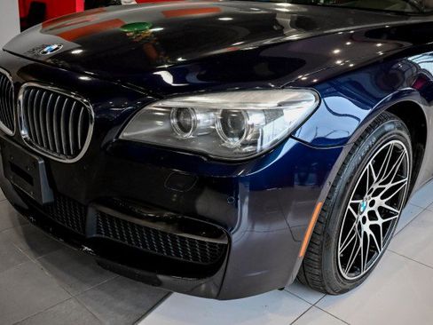 Used 2015 BMW 740Li xDrive image 9