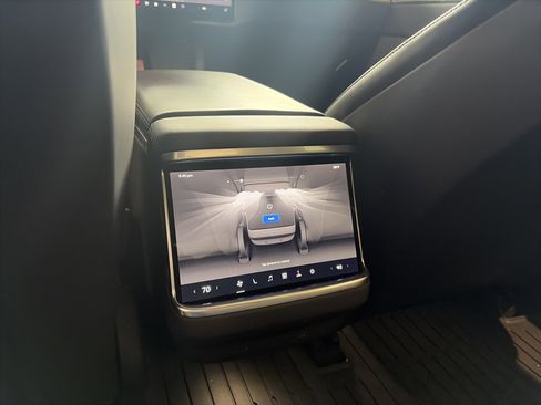 Used 2024 Tesla Model S Plaid AWD/4WD image 20