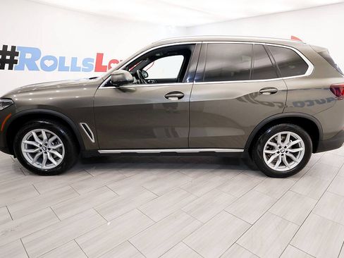 Used 2023 BMW X5 xDrive40i w/ Premium Package AWD/4WD image 2