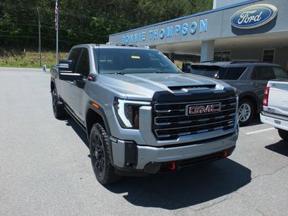 Used 2025 GMC Sierra 2500 AT4 w/ AT4 Premium Plus Package