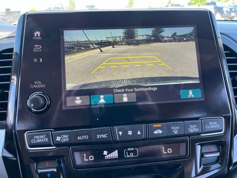 Used 2024 Honda Odyssey EX image 22