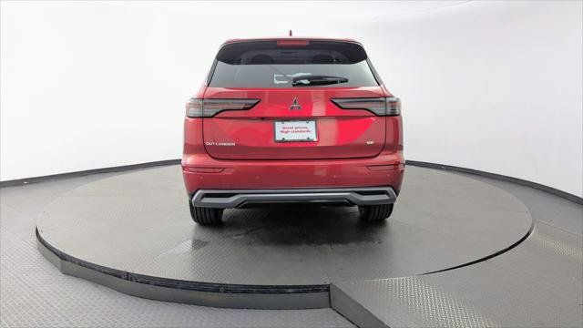 Used 2025 Mitsubishi Outlander SE FWD image 7