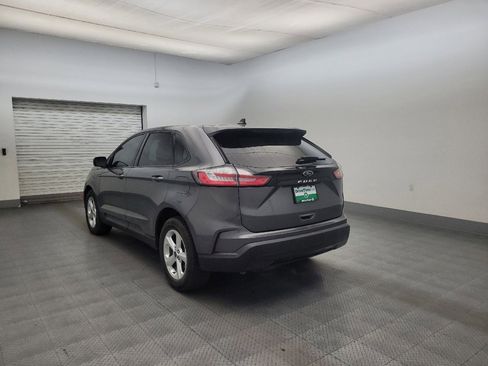 Used 2021 Ford Edge SE FWD image 5