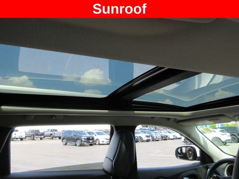 Used 2015 Jeep Cherokee Limited AWD/4WD image 15
