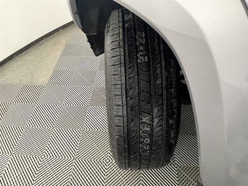 Used 2019 Toyota Tacoma TRD Sport w/ Technology Package image 31