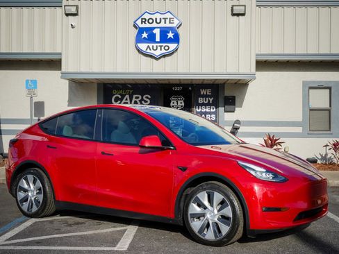 Used 2021 Tesla Model Y Long Range image 4