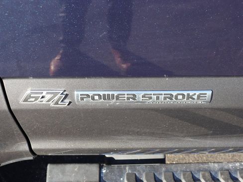 Used 2018 Ford F250 Lariat w/ Lariat Value Package image 7