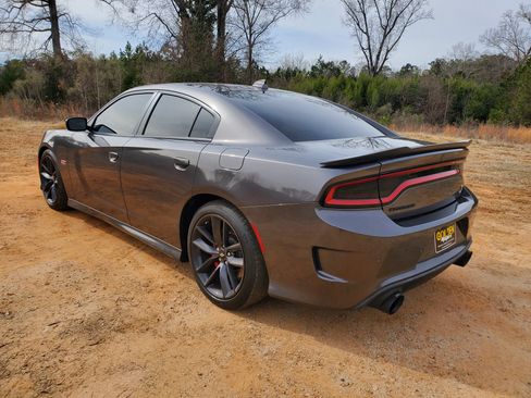 Used 2019 Dodge Charger Scat Pack w/ Plus Group image 5