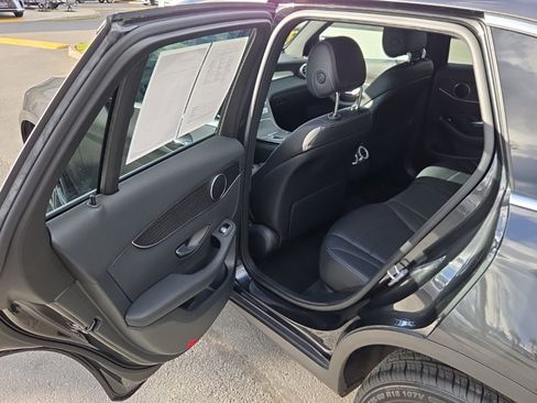 Used 2020 Mercedes-Benz GLC 300 4MATIC image 15