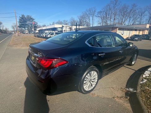 Used 2016 INFINITI Q70 L 3.7 w/ Deluxe Touring Package image 5