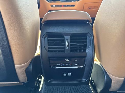 Certified 2025 BMW 330i xDrive Sedan w/ Premium Package image 16