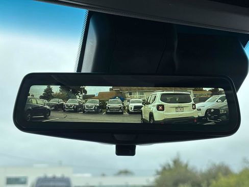 Used 2020 Cadillac Escalade Luxury image 35