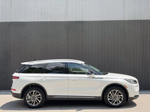 Certified 2020 Lincoln Corsair AWD w/ Equipment Group 101A image 8