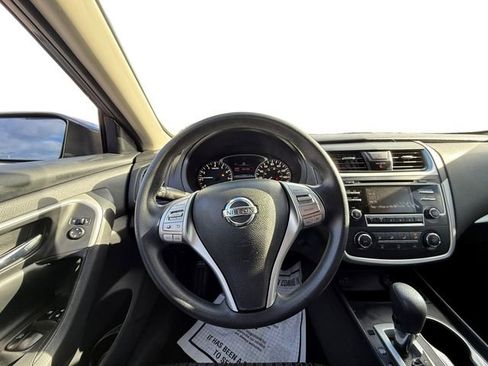 Used 2016 Nissan Altima 2.5 S w/ Power Driver Seat Package image 12