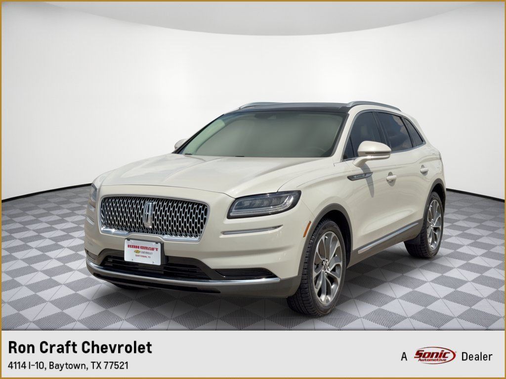 Used 2022 Lincoln Nautilus Reserve w/ Luxury Package FWD image 1