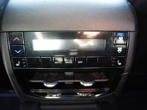 Certified 2023 Jeep Grand Cherokee L Limited w/ Luxury Tech Group II AWD/4WD image 19
