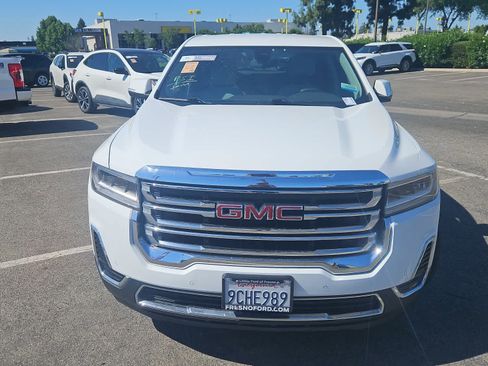 Used 2022 GMC Acadia SLE FWD image 4