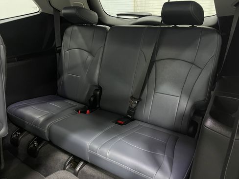 Used 2019 Buick Enclave Premium w/ Experience Buick Package image 33