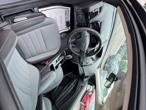 Used 2019 Ford Escape S image 13