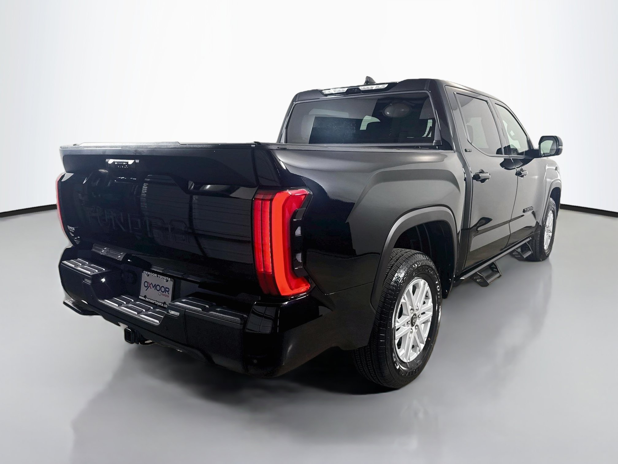 Certified 2026 Toyota Tundra SR5 w/ SR5 Premium Package AWD/4WD image 7