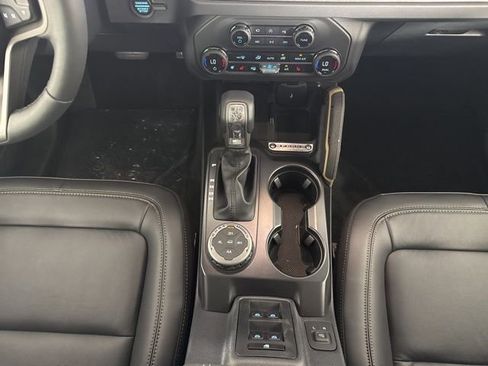 New 2025 Ford Bronco Badlands image 12