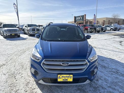 Used 2018 Ford Escape SE w/ SE Sync 3 Package image 3