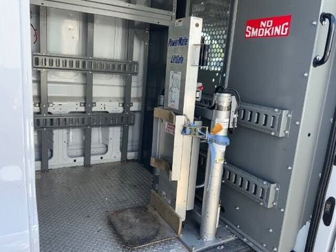 Used 2018 Ford Transit 350 T-350 148 Med Rf 9500 GVWR Sl image 24