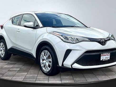 Used 2020 Toyota C-HR LE FWD image 3