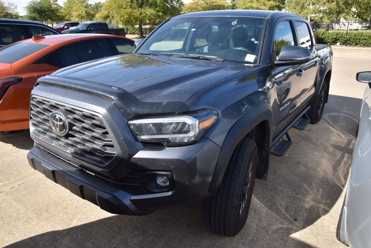 Used 2023 Toyota Tacoma TRD Off-Road AWD/4WD image 2