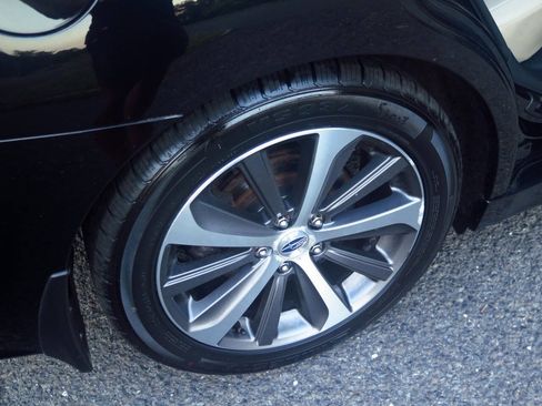 Used 2017 Subaru Legacy 2.5i Limited AWD/4WD image 25