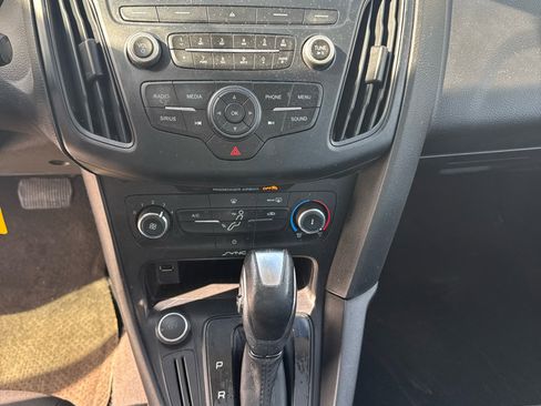 Used 2016 Ford Focus SE image 15