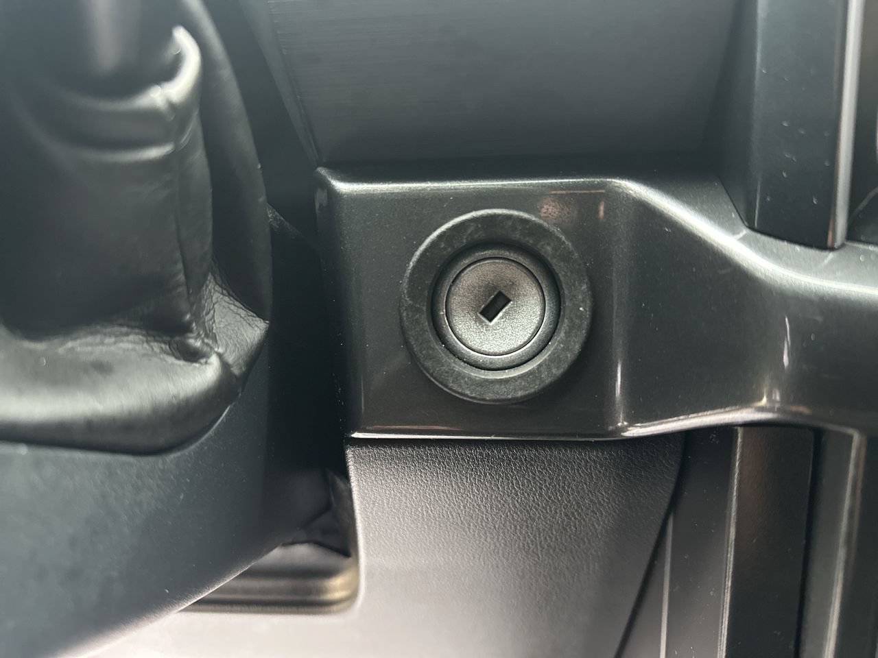 Used 2025 Ford F150 STX RWD image 8