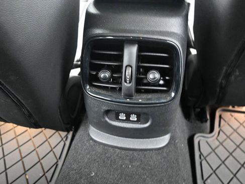 Used 2023 MINI Cooper Clubman S w/ Premium Package image 56