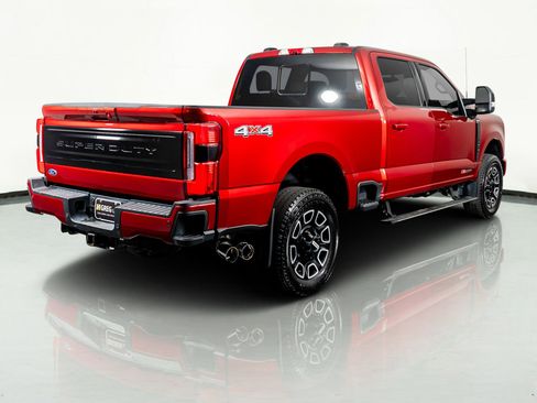 Used 2025 Ford F250 Platinum image 10