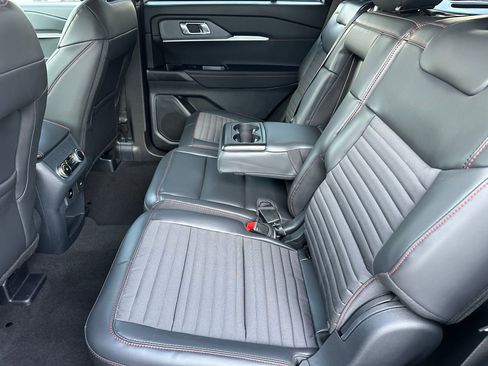 Certified 2025 Ford Explorer ST-Line image 57