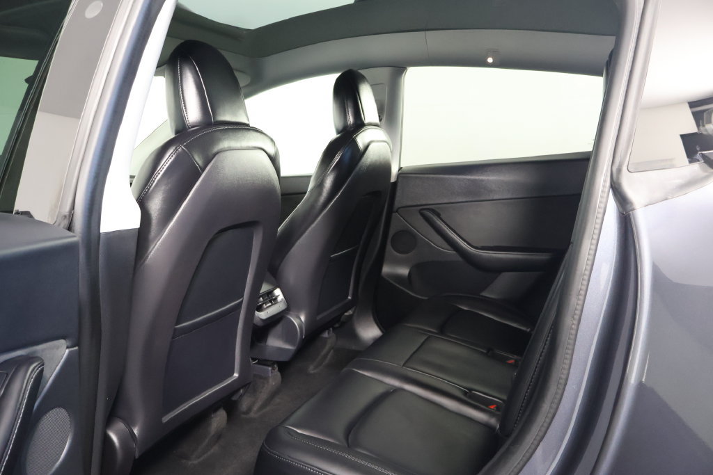 Used 2022 Tesla Model Y Long Range AWD/4WD image 9