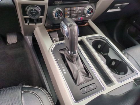 Used 2018 Ford F150 Lariat w/ Equipment Group 502A Luxury image 19