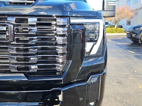 New 2026 GMC Sierra 3500 Denali Ultimate image 3