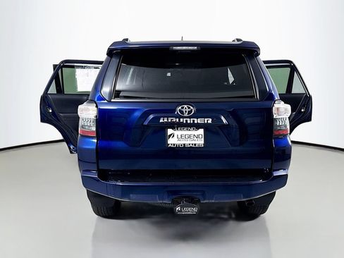 Used 2022 Toyota 4Runner SR5 Premium w/ Moonroof Package AWD/4WD image 23