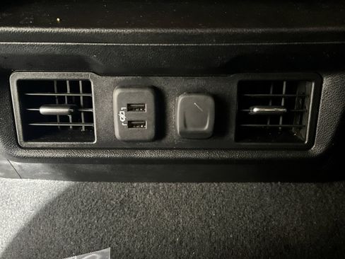 Used 2021 Chevrolet Silverado 1500 RST AWD/4WD image 17