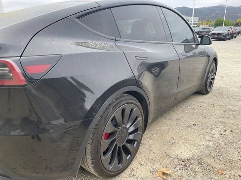 Used 2023 Tesla Model Y Long Range AWD/4WD image 8