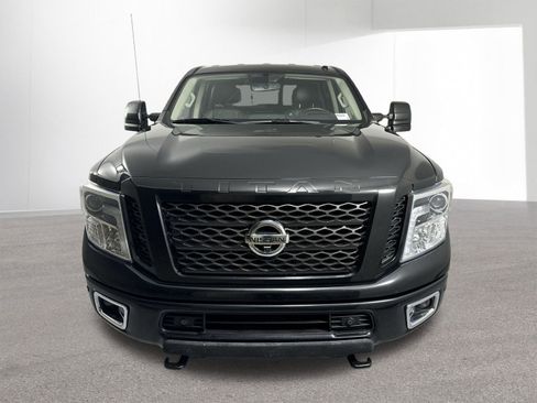 Used 2019 Nissan Titan PRO-4X image 25