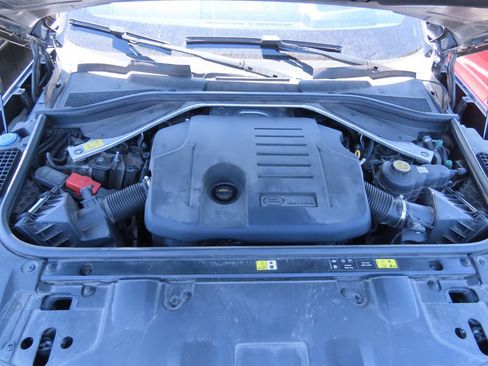 Used 2024 Land Rover Range Rover Long Wheelbase SE AWD/4WD image 13