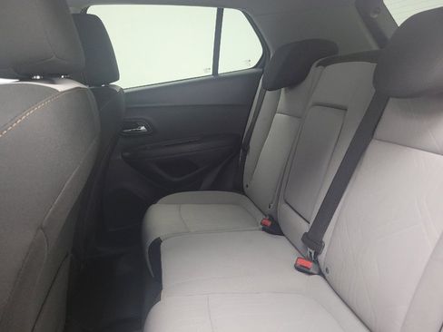 Used 2019 Chevrolet Trax LT AWD/4WD image 18