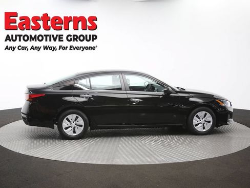 Used 2023 Nissan Altima 2.5 S FWD image 43