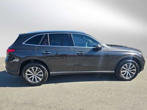 Used 2026 Mercedes-Benz GLC 300 4MATIC image 2