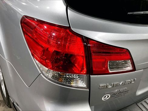 Used 2012 Subaru Outback 2.5i Premium image 28