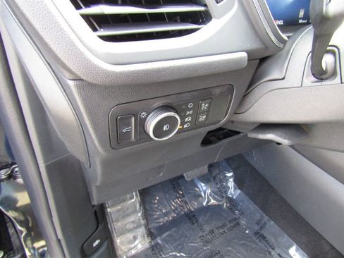 Used 2025 Ford Escape Platinum AWD/4WD image 8