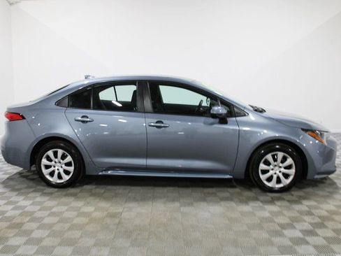Used 2024 Toyota Corolla LE image 7